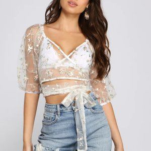 Effortlessly Embroidered Floral Crop Top